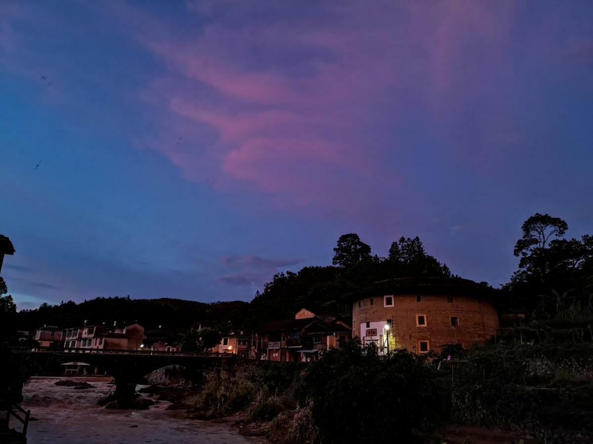 Tulou Fuyulou Changdi Inn Yongding المظهر الخارجي الصورة